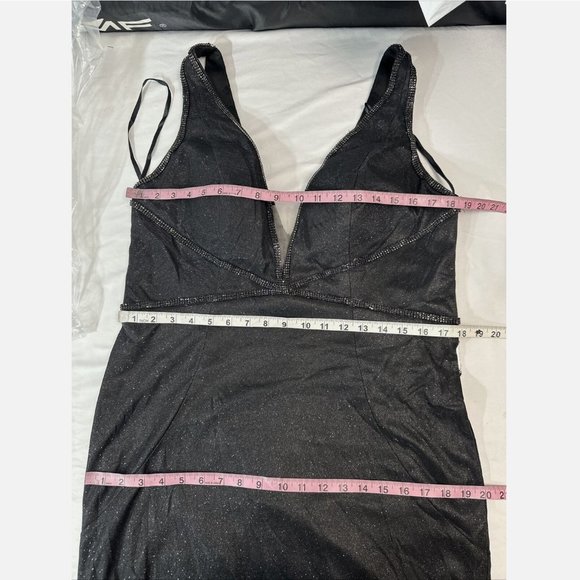 NEW $498 Mac Duggal [ PLUS 14W ] Sleeveless Metallic‎ Glitter Trumpet Gown Black - Picture 3 of 15